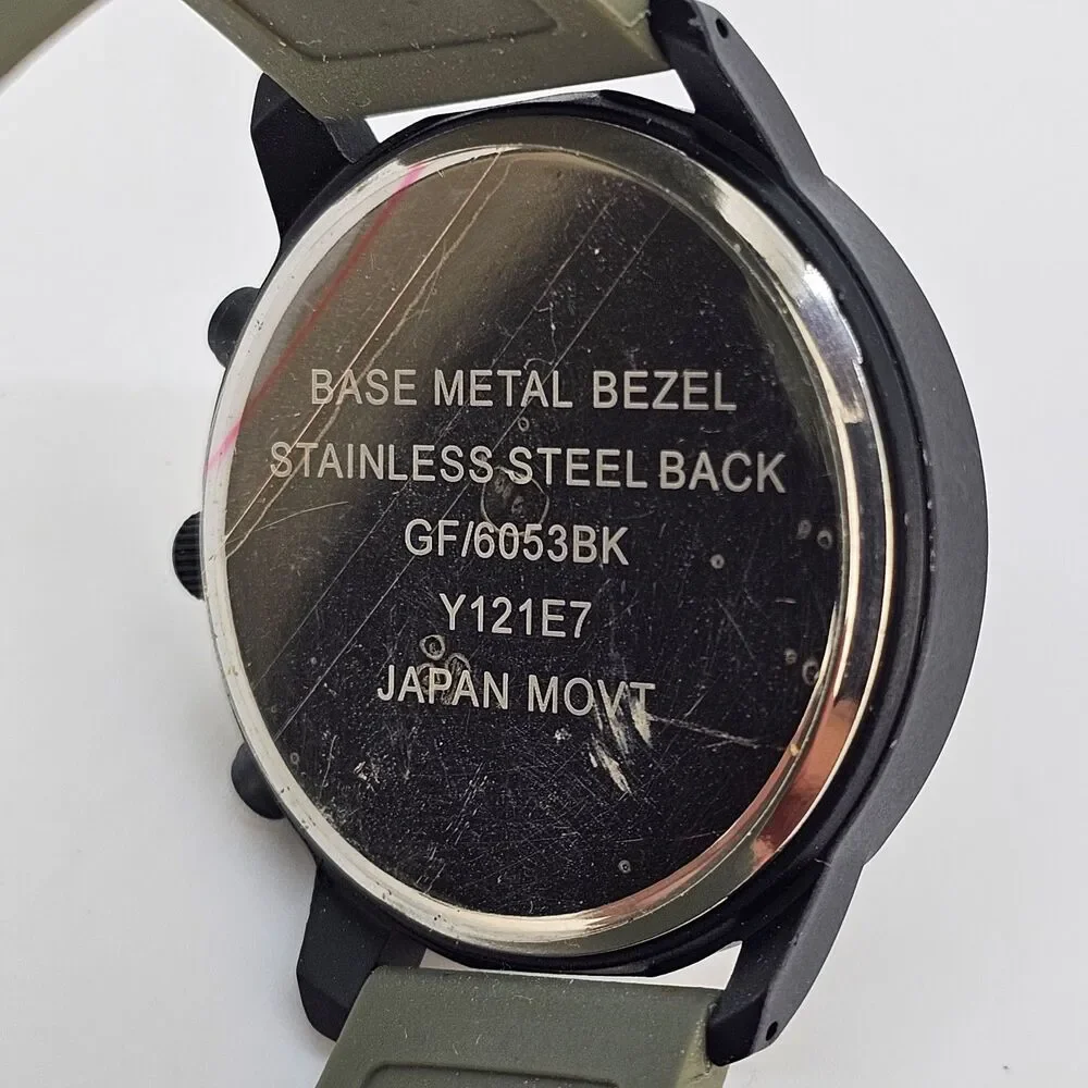 Men's Watch 45MM Black‎ Case Black Dial Dark Green Plastic Bands New Battery